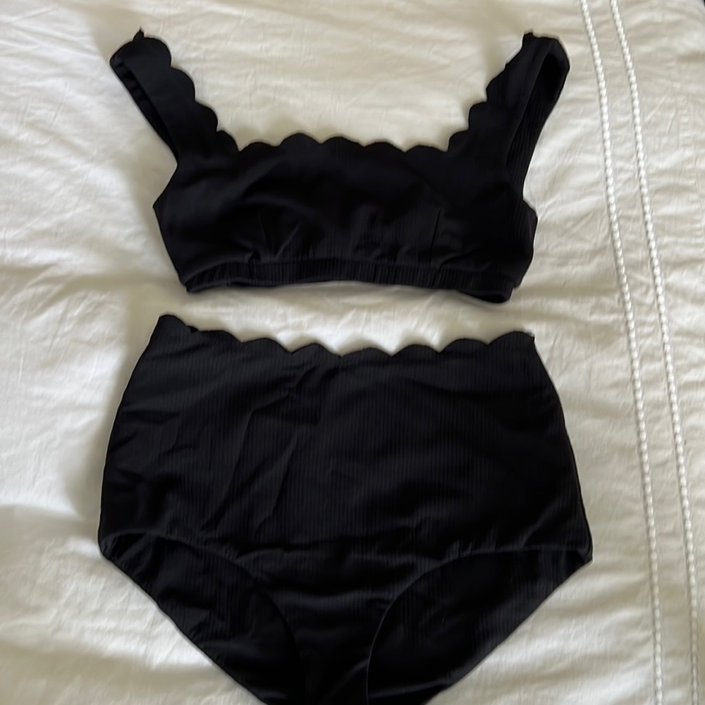Marysia black scalloped two piece high waist